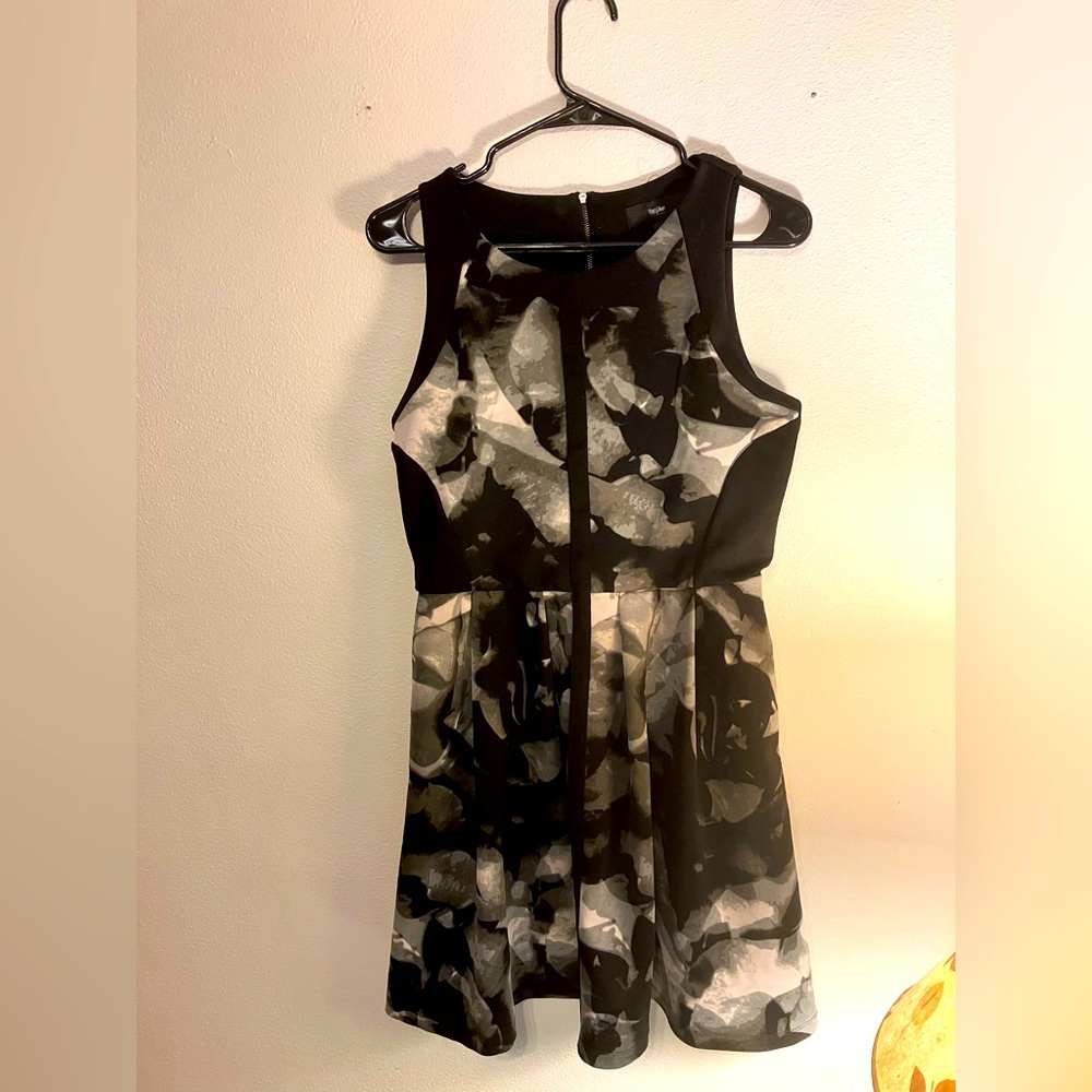 Cute, modern black and grey dress